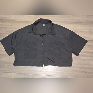Women Cropped Black Blouse Size 1XL NWOT
